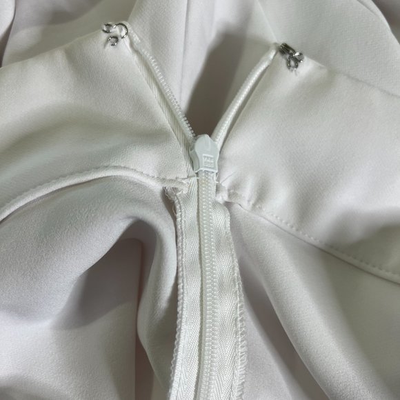 INC International Concepts Size 6 Skinny Leg Flare Ankle Mid Rise White Pants - Picture 14 of 15